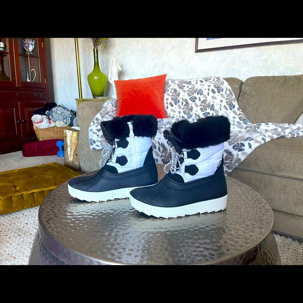 Pajar Opal Winter Booties, worn twice!